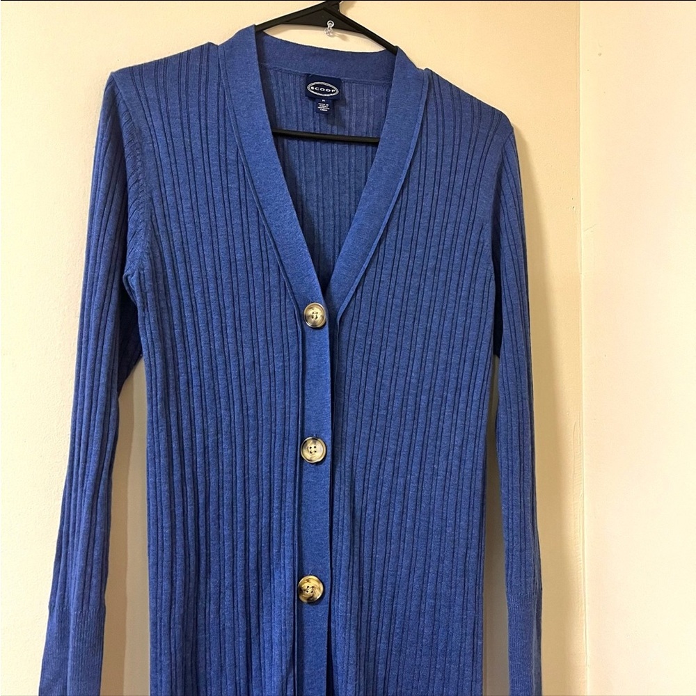 NWOT Long Blue button-front long-sleeve cardigan Size M - SCOOP